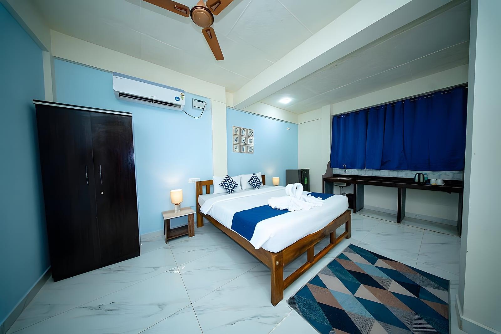 Air-conditioned guest room